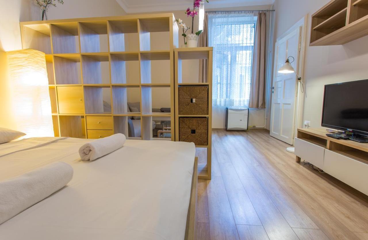 Yo Pauley! Apartment Budapest Ngoại thất bức ảnh