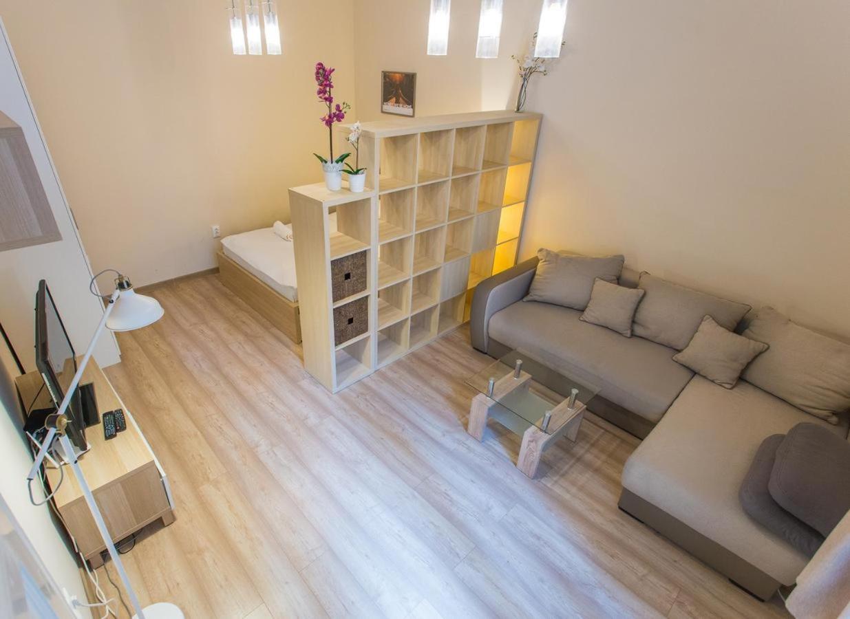 Yo Pauley! Apartment Budapest Ngoại thất bức ảnh